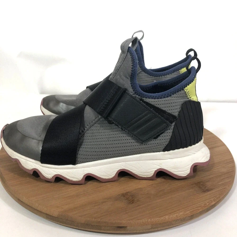 Sorel Kinetic Sneak Quarry Gray NL3774 Sneakers Shoe Women's 8 Low Top Mesh